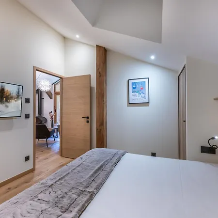 Penthouse Neuf Avec Balcon Sud, Proche Piste, Cheminee, Parking, Wifi - Fr-1-563-155